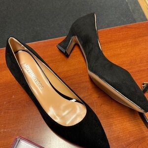 Movinsteps heels size 8.5 // 111413